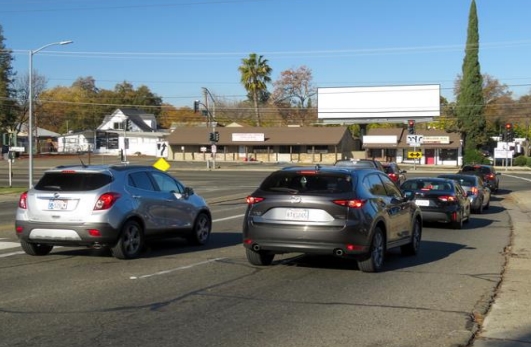 Location photo for Auburn Blvd near Auburn Blvd & Manzanita Ave (EB) (Sacramento)