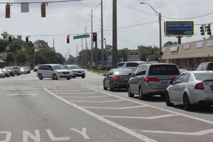 S/S MONT XRD E/O WHITE BLUFF F/W Media