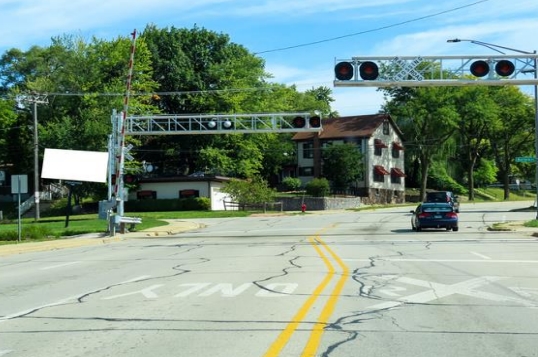 Location photo for E Illinois Ave near Veterans Island Park (Aurora)