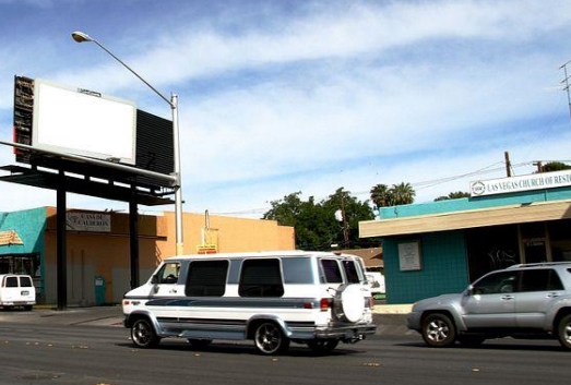 Location photo for E Charleston Blvd near SUAMI abierto, Downtown Las Vegas (Las Vegas)