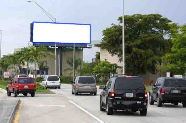 Hallandale 1584.00 ft E/O US 441 N/S F/E Media