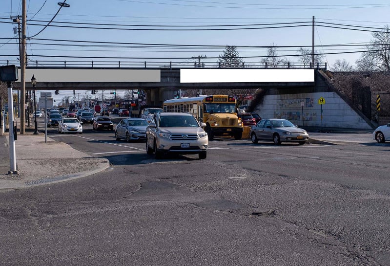 Location photo for Deer Park Ave near Deer Park Ave/Acorn St (Deer Park)