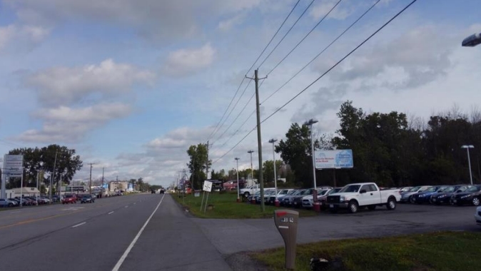 6143 TRANSIT RD NR ROBINSON @ KIPO F/S Media