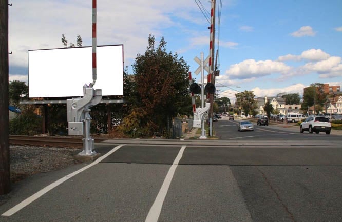 W/S Union St. S/O Central Ave Hackensack F/S Media