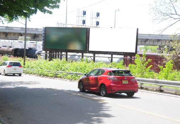 W/S Main St Underpass N/O Rt 46 Ridgefield Park F/N Media