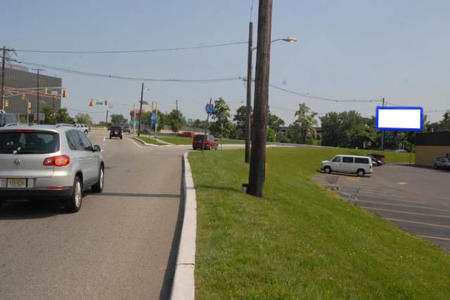 W/S Midland Av N/O G.S.P. Saddle Brook F/N Media