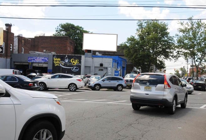 e/s 28 Myrtle Ave s/o Burgess Pl Passaic F/N Media