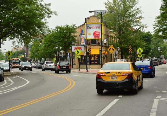 Location photo for N Broadway near Gill Pool (Indoor), Lake View East (Chicago)