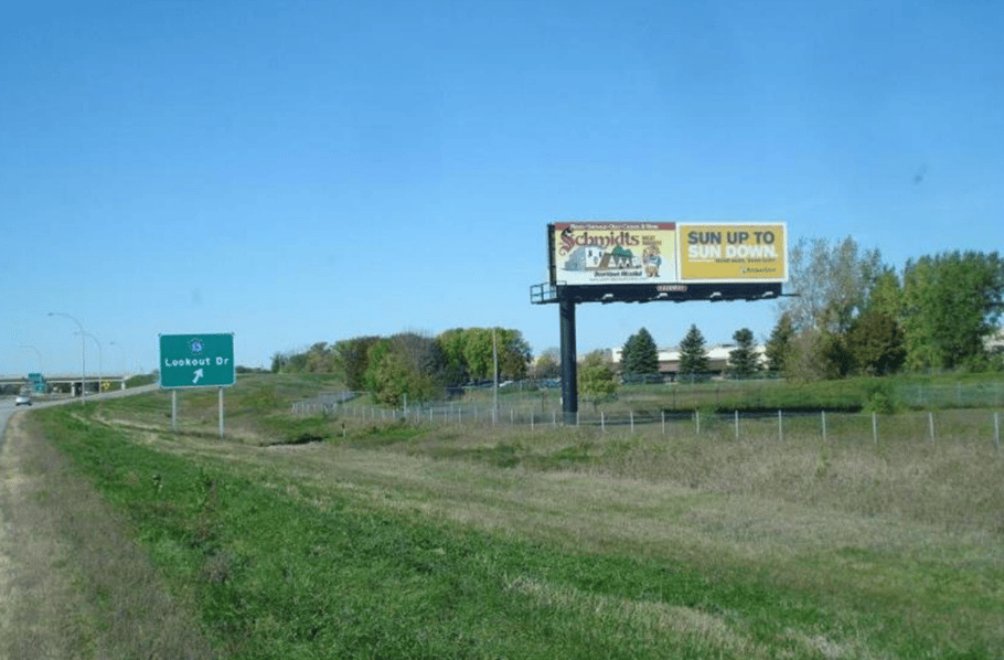 Location photo for W Howard Dr near Caswell Softball Complex (North Mankato)