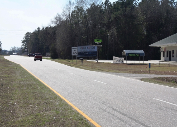 US 301 N 1.5 mi N/O US 78 WS Media