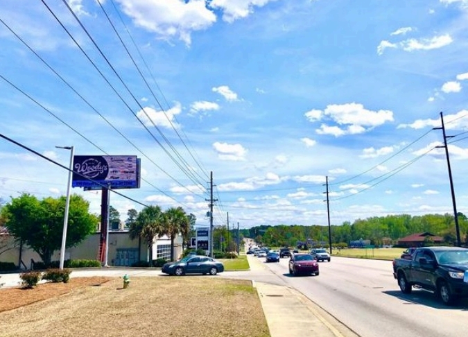 US 178 400 ft W/O WILLINGTON DR NS Media