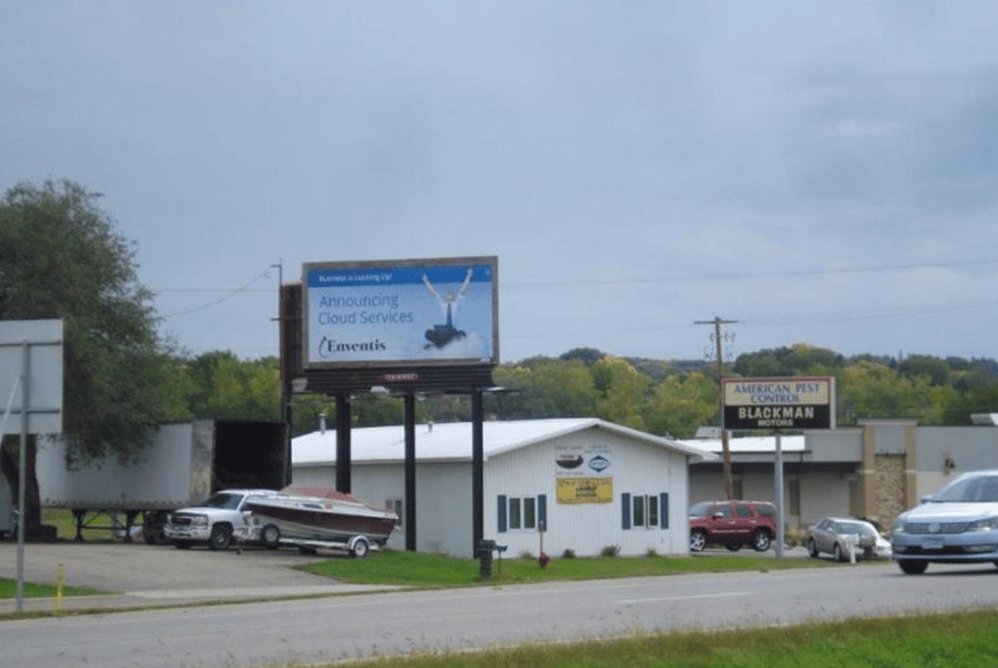 Location photo for N River Dr near Wallyn Park (North Mankato)