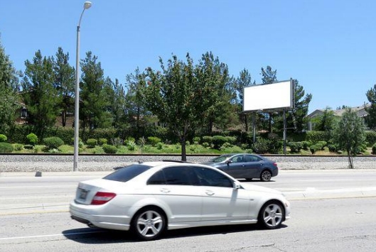 Location photo for Little Falls Ct near Railroad Ave & Oak Ridge Dr, Saugus (Santa Clarita)