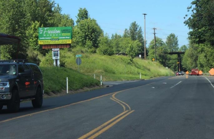 W SIDE HWY 411@ BEACON HI Media