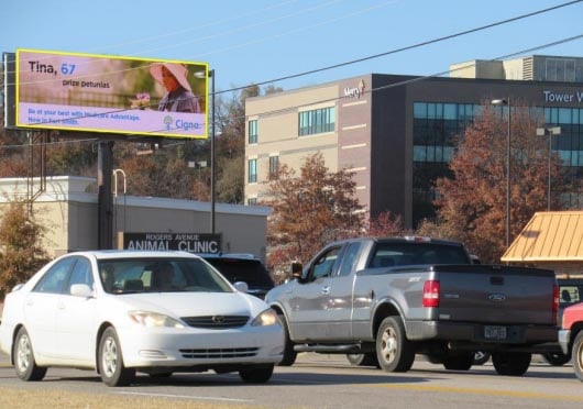 Rogers Av NS 0.3mi E/O Country Club F/E - 1 Media