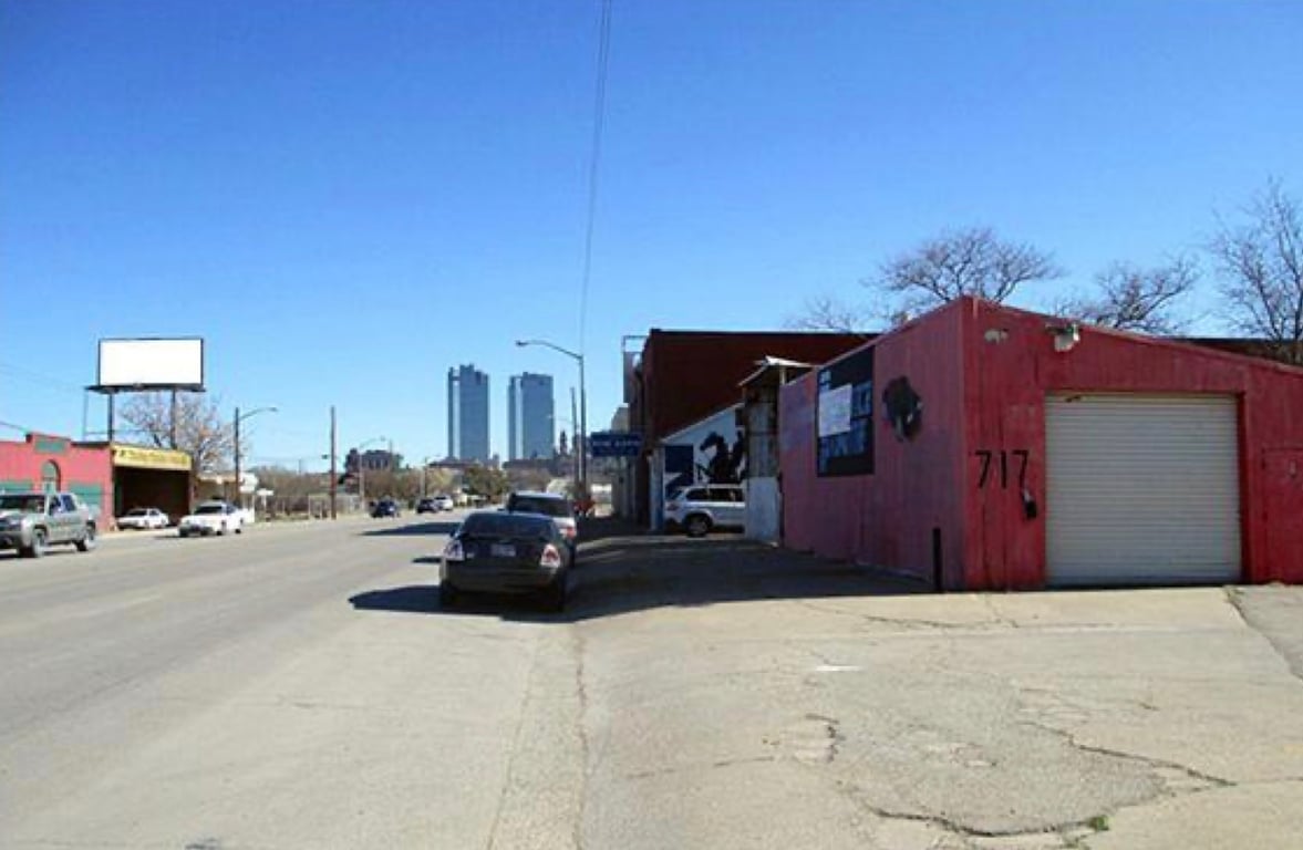 Location photo for N Main St near Main & 6th (Fort Worth)