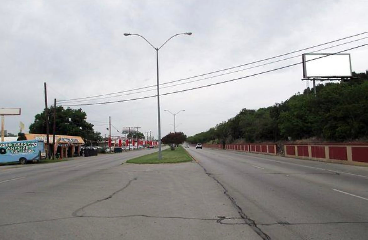 Location photo for Jacksboro Hwy near Jacksboro HWY & University, Belmont Terrace (Fort Worth)