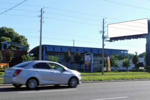 Location photo for E Brandon Blvd near Brandon Blvd @ Glendale Dr (Brandon)