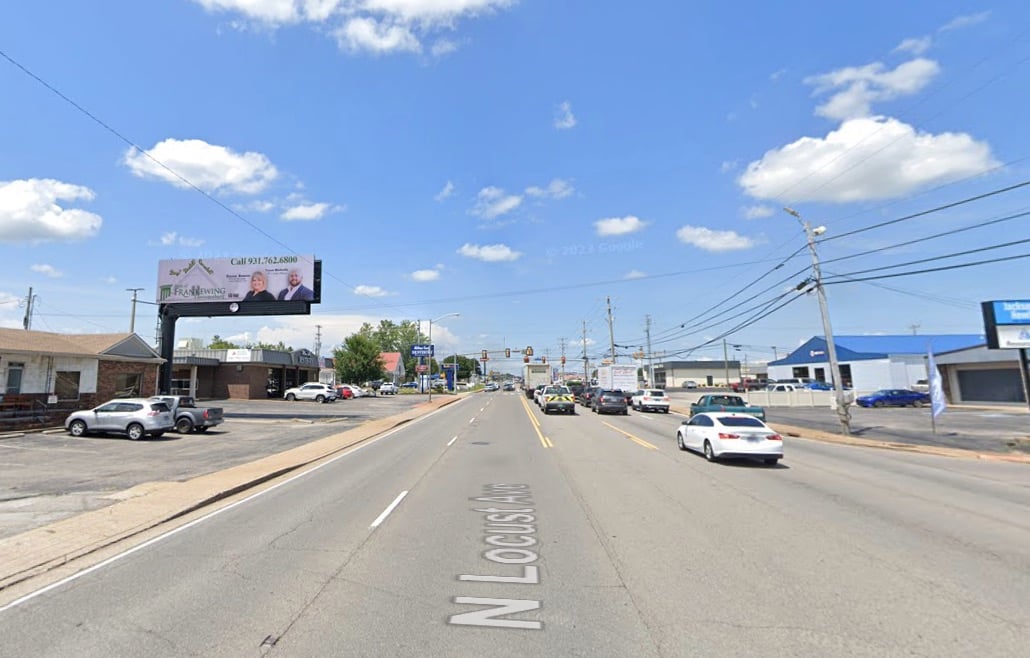 US-43 1221 N Locust Rd F/S Media