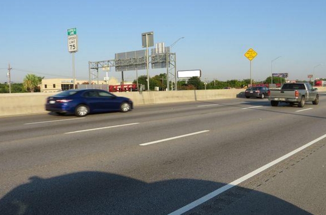 Location photo for I 35 near Ciota Megan (Lewisville)