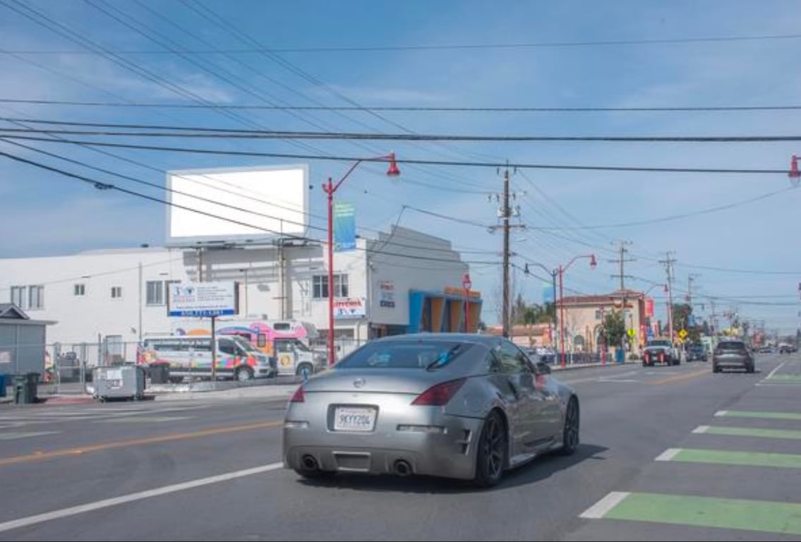 Location photo for Middlefield Rd near Middlefield Rd & 2nd Ave, Fair Oaks (Redwood City)