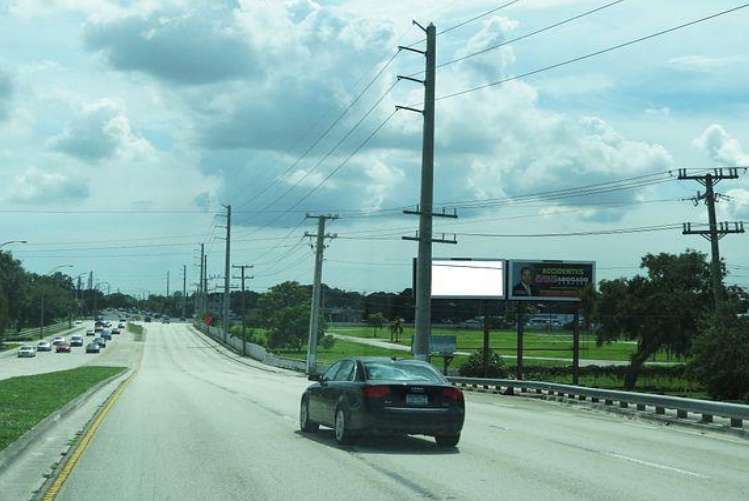 Location photo for Stirling Rd near Stirling Road & US 441 (Hollywood)