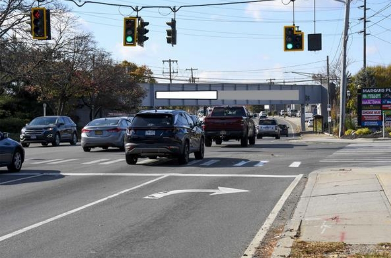 Location photo for Conklin Ave + Merritt Rd (Farmingdale)