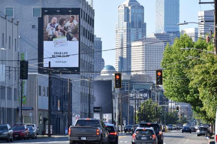 1st Ave South 175 ft S/O S Walker St WS S/F Media