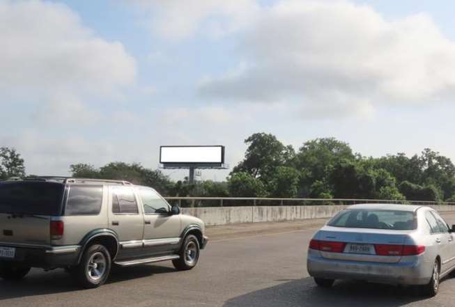 Location photo for Riveredge Dr near Keith A Crawford Memorial Park (Richmond)