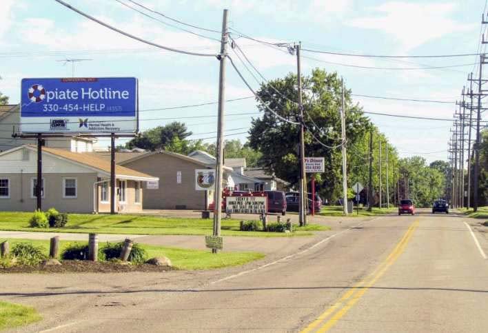 Middlebranch Av WS 25ft S/O Cathy Dr F/S- 1 Media