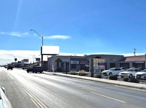 W/S 4TH AVE 200' N/O 19TH ST F/N Media