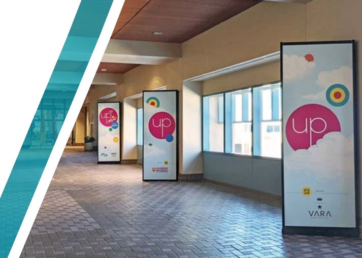 Triangular Column Signs in Albuquerque, NM