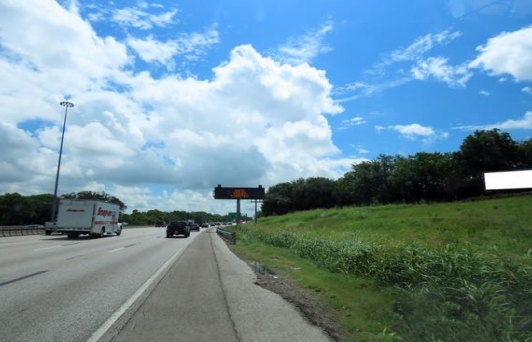 Location photo for E R L Thornton Fwy near Samuell @ Grove Hill - E - NS, Buckner Terrace / Everglade Park (Dallas)