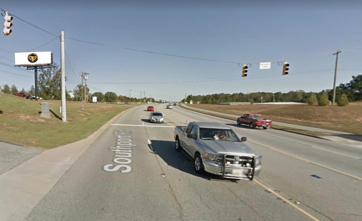 Hwy 295 0.1 mi N/O South Ave ES W/F Media