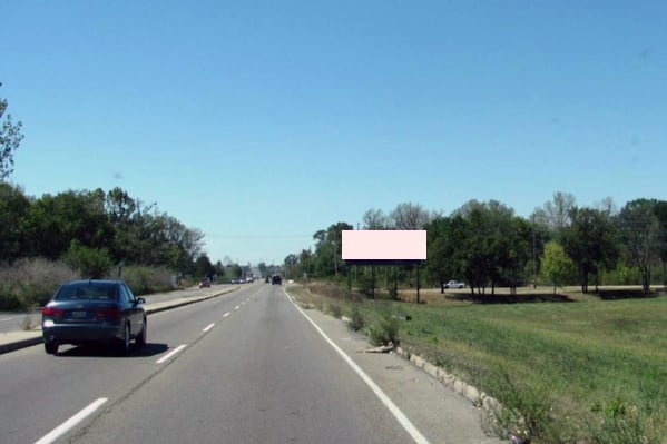 n/s Needmore Rd, .2 m w/o Rt 202 F/E Media