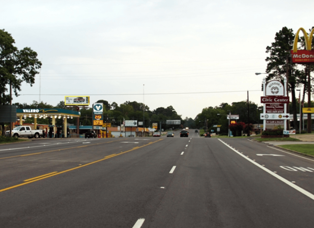 HWY 37 WS .1 MI N/O US 69 Media