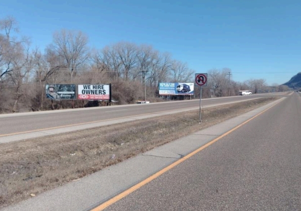US 14-61 0.7 mi E/O MN 43 NS, P2 Media