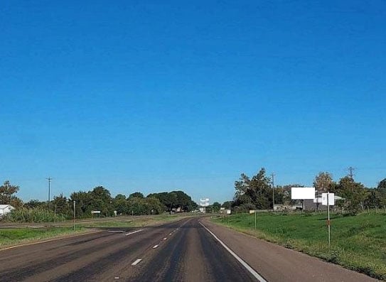 SH 36/ 3.9 mi S/O US 290/ Brenham Media