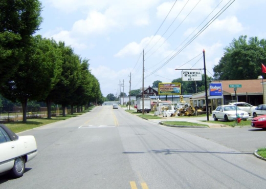 MAIN ST. WEST OF HENRY - RADFORD F/E Media