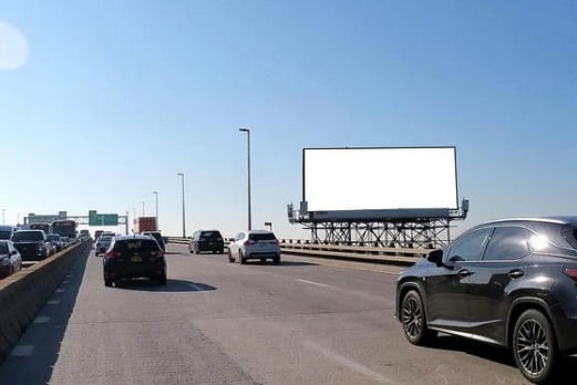 Location photo for Court St (Kings County)