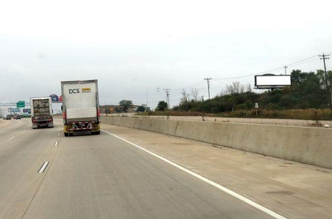 Location photo for 120th Ave near Welcome to Illinois Sign (Kenosha)