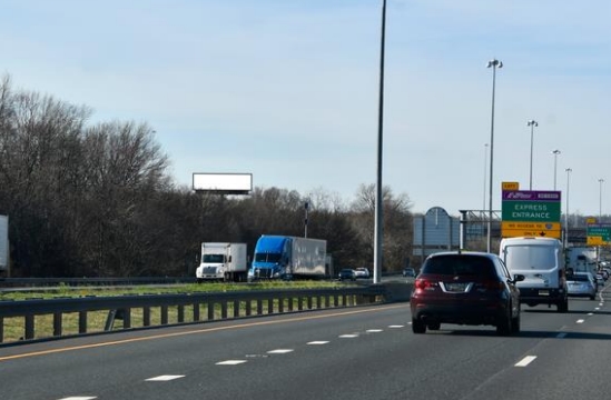 Location photo for Fairmount Ave near MORAVIA PARK DR & SUPPLY AVE nb, Pulaski Industrial Area (Baltimore)