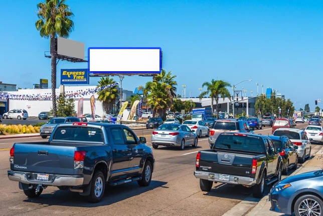 Convoy St. S/O Balboa Ave. W/S F/S Media