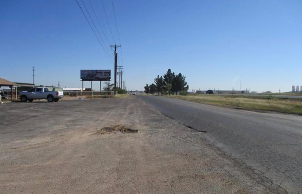 Location photo for W Hwy 80 (Midland)