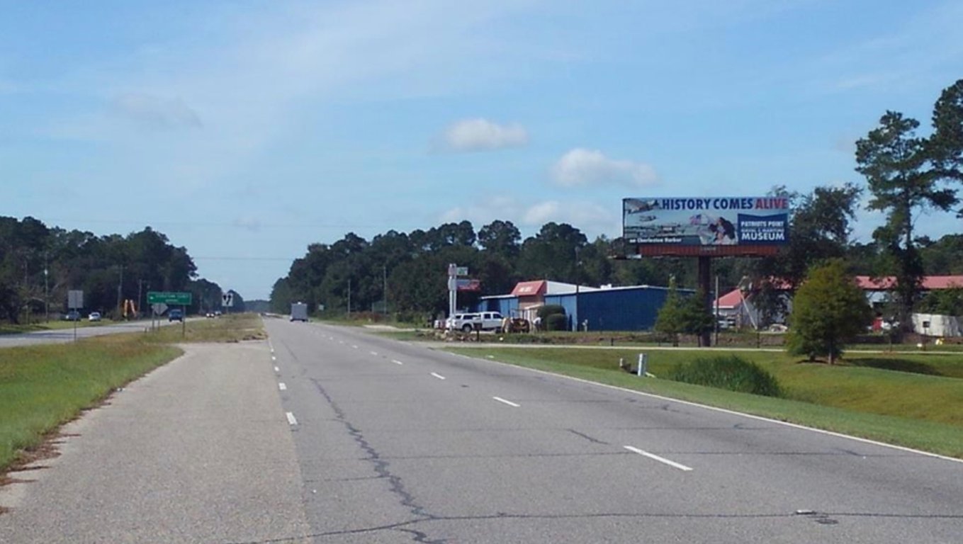 US HWY 17 S W/S 3.23 MI S/O SAMPIT RIVER Media