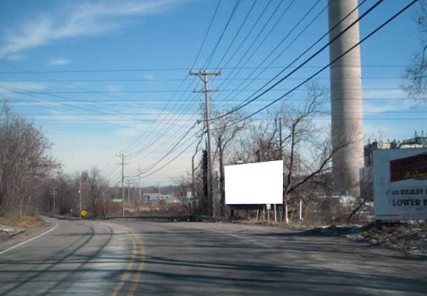 Location photo for Pittsburgh St near Freeport Rd + Riddle Run (Springdale)