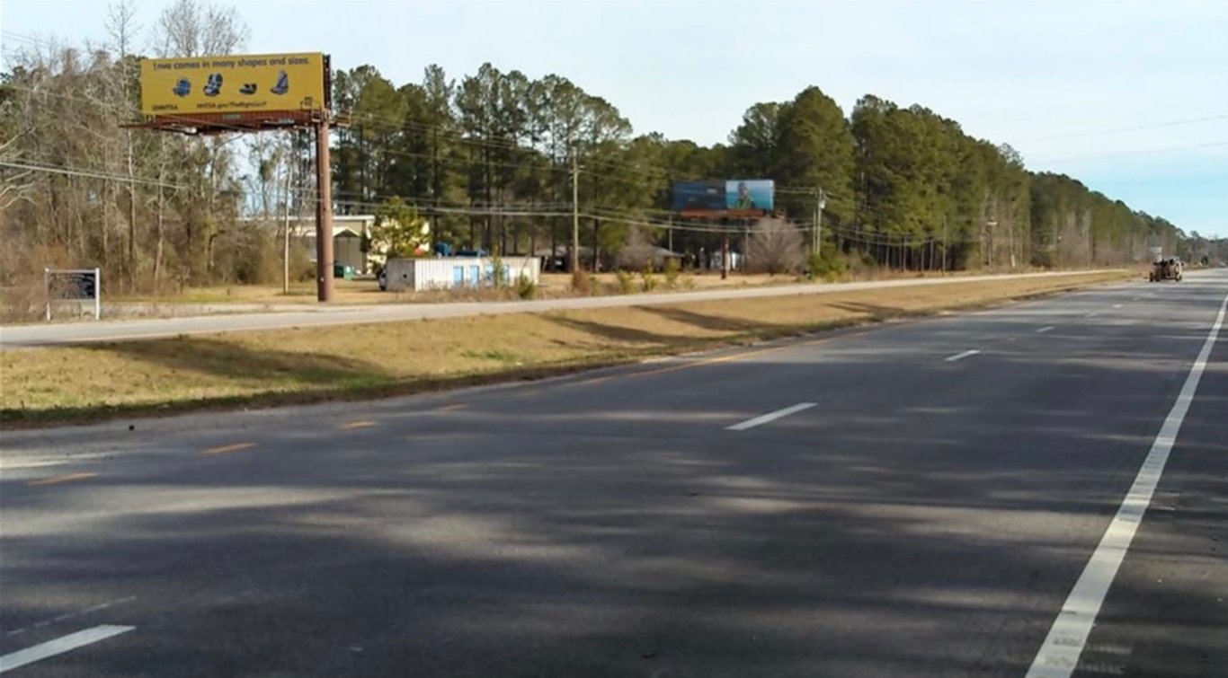 US HWY 521 N/S 7.40 MI W/O US HWY 17 S Media