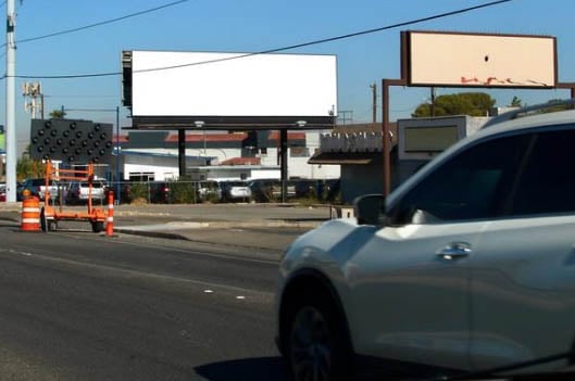 Location photo for N Boulder Hwy near NB Boulder after King, Pittmann (Henderson)