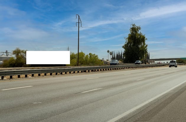 Location photo for Hwy 99 1250 ft N/O Hwy 46 E/S F/N