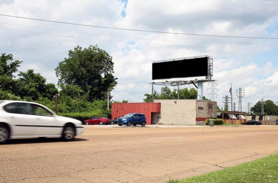 N/L Walnut Grove Rd. 500 ft W/O Tillman F/W Media